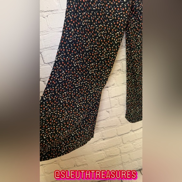 FREE PEOPLE Black Easy Peasy Cherry Print Wide Leg Crepe High Rise Pants Size 4 - Picture 2 of 5